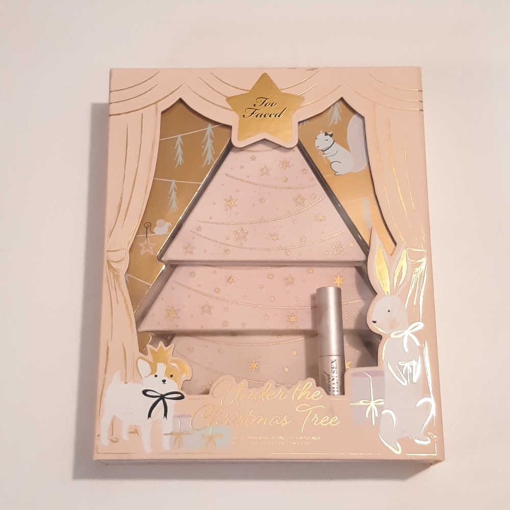 Too faced under the Christmas tree  NEW